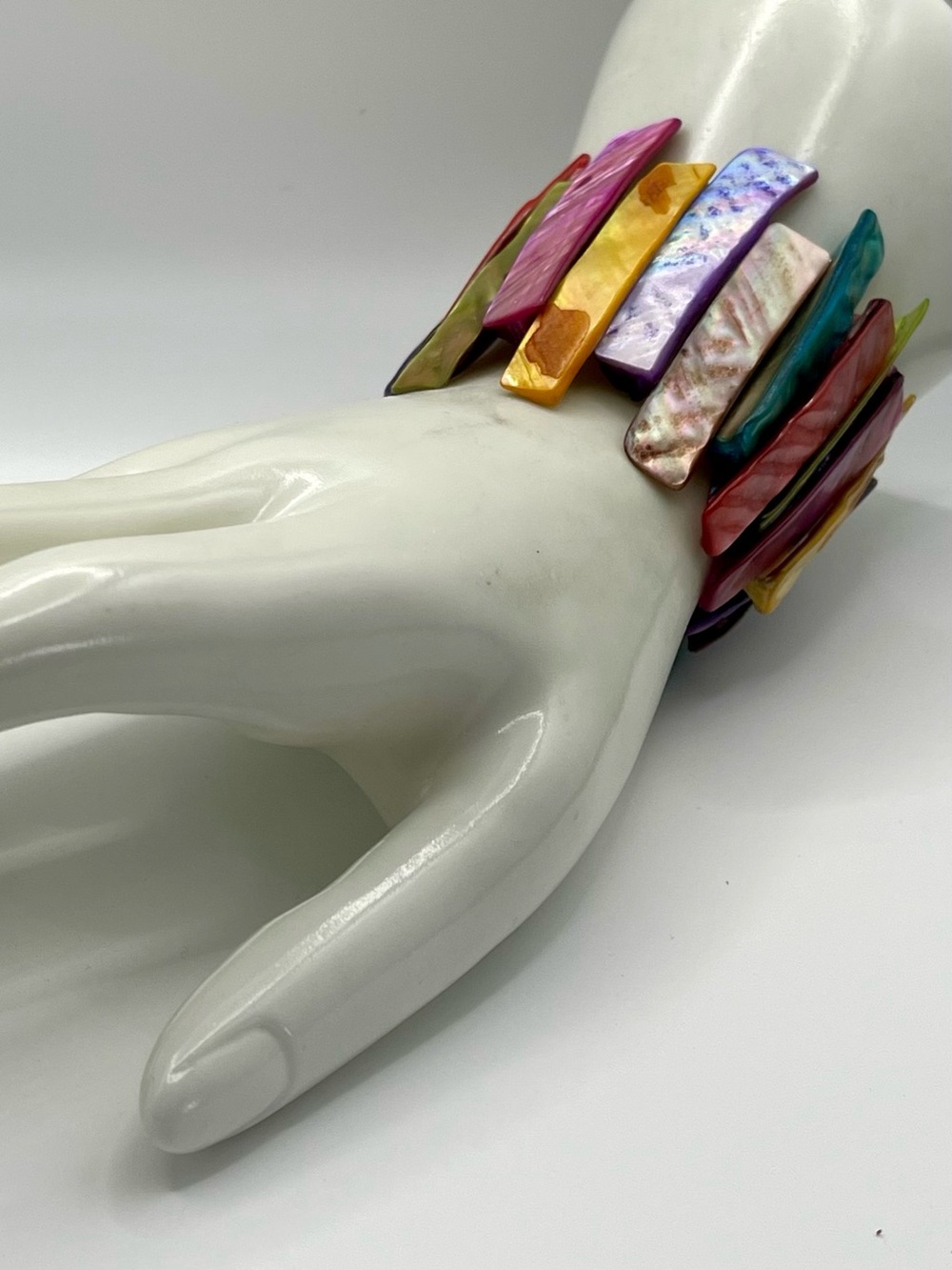 Fabulous Vintage Dyed Mother of Pearl Shell Stretch Cuff Bracelet Multicolored